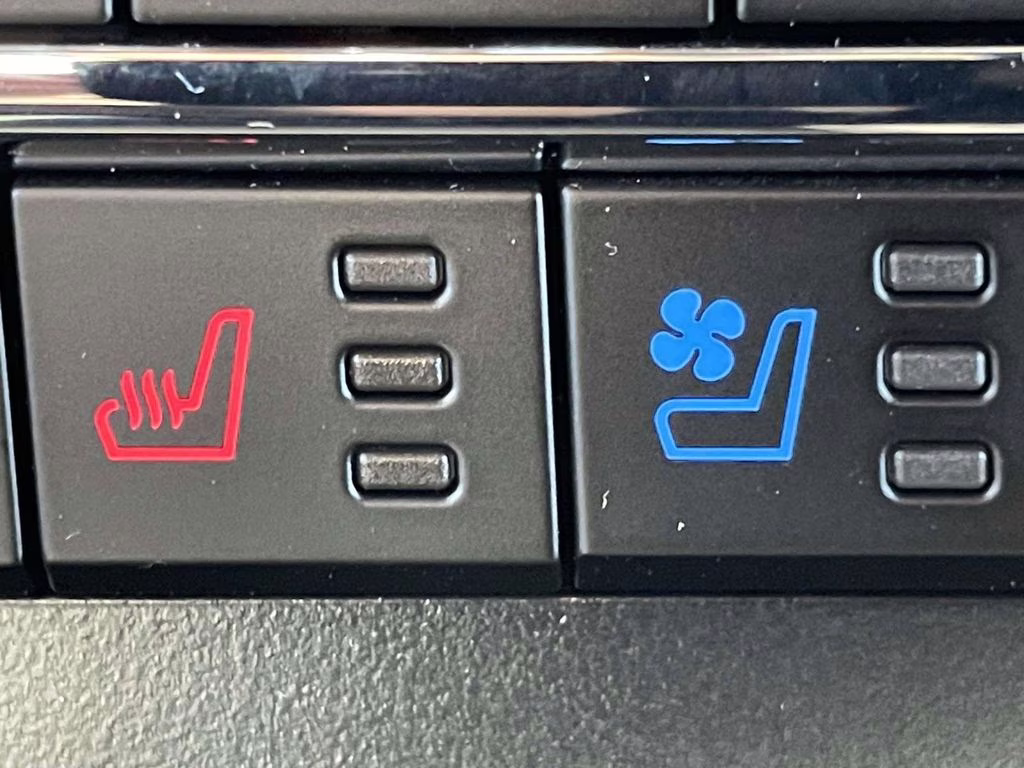 2026 Agate Black Metallic Ford Super Duty F-350 SRW Platinum 4X4 Truck