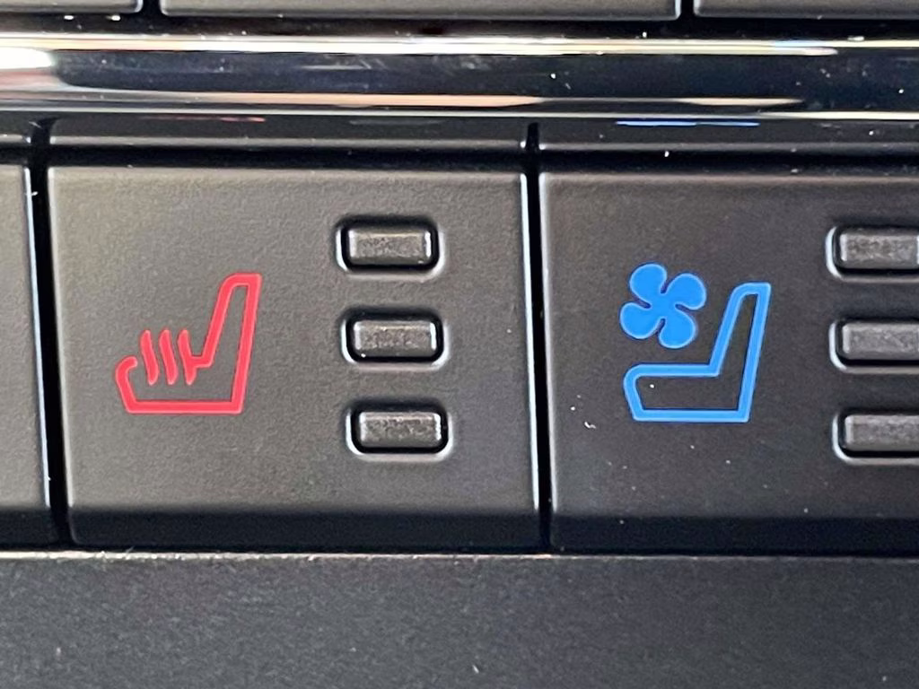 2026 Agate Black Metallic Ford Super Duty F-350 SRW Lariat 4X4 Truck