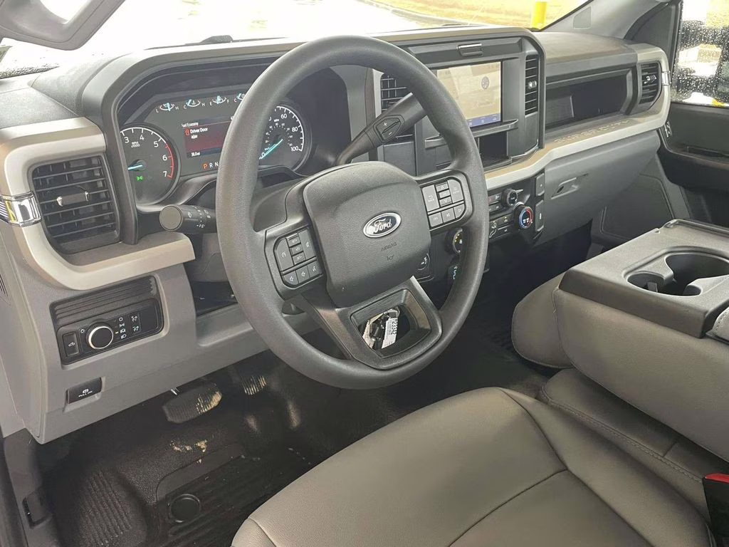 2026 Oxford White Ford Super Duty F-250 SRW XL RWD Truck