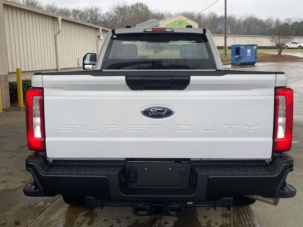 2026 Oxford White Ford Super Duty F-250 SRW XL RWD Truck