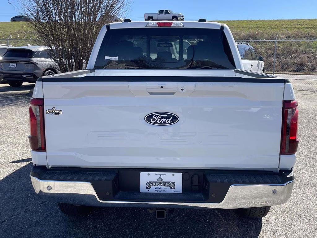 2026 Oxford White Ford F-150 XLT 4X4 Truck