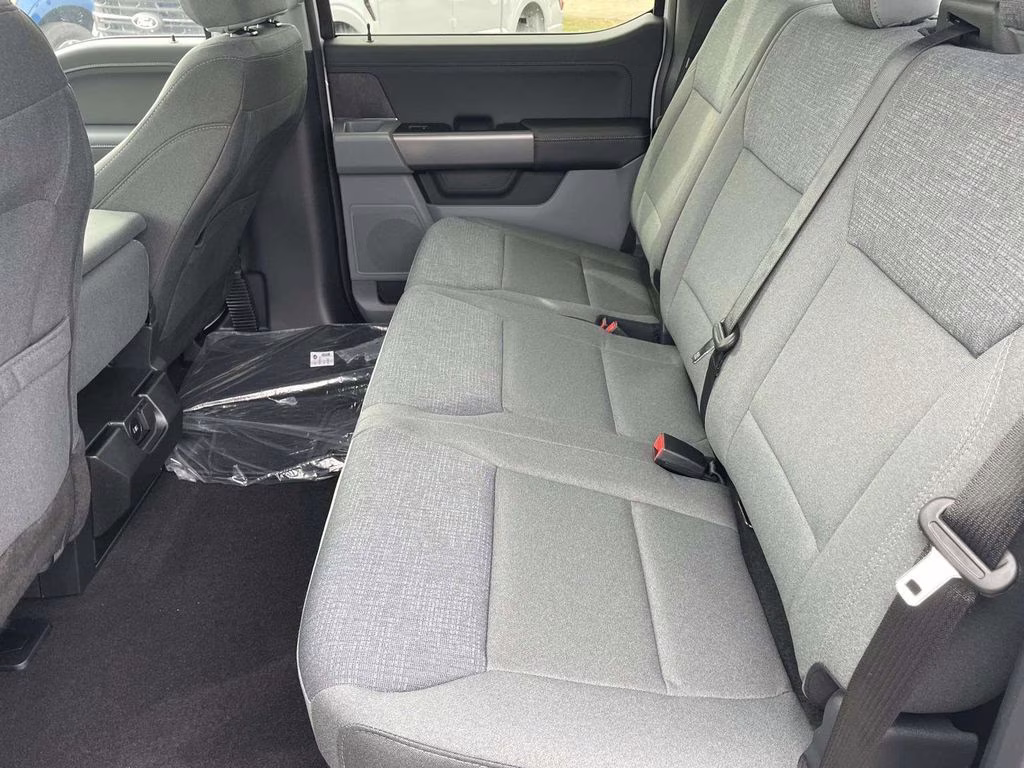 2026 Oxford White Ford F-150 XLT 4X4 Truck