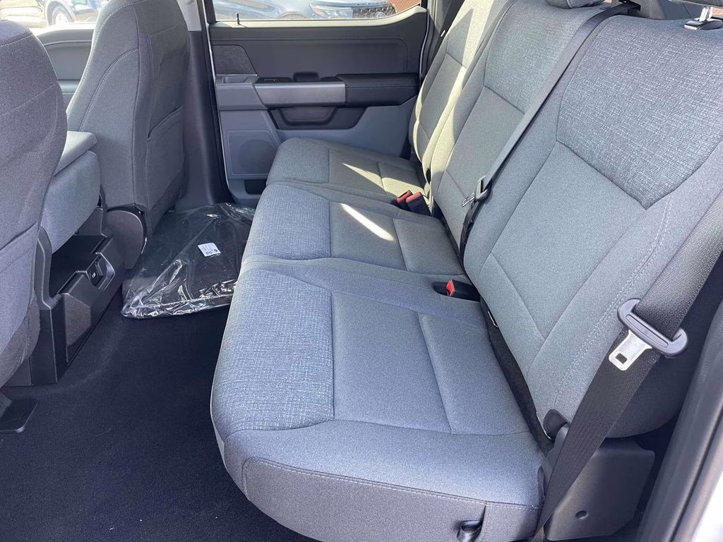 2026 Oxford White Ford F-150 XLT 4X4 Truck