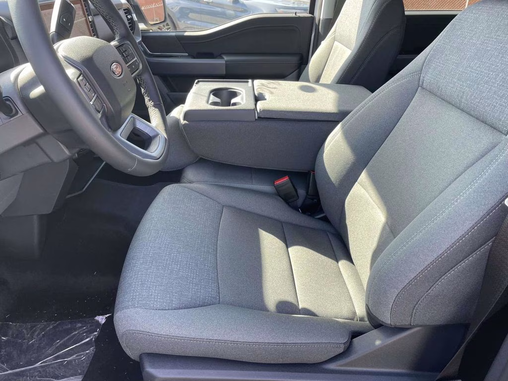 2026 Oxford White Ford F-150 XLT 4X4 Truck