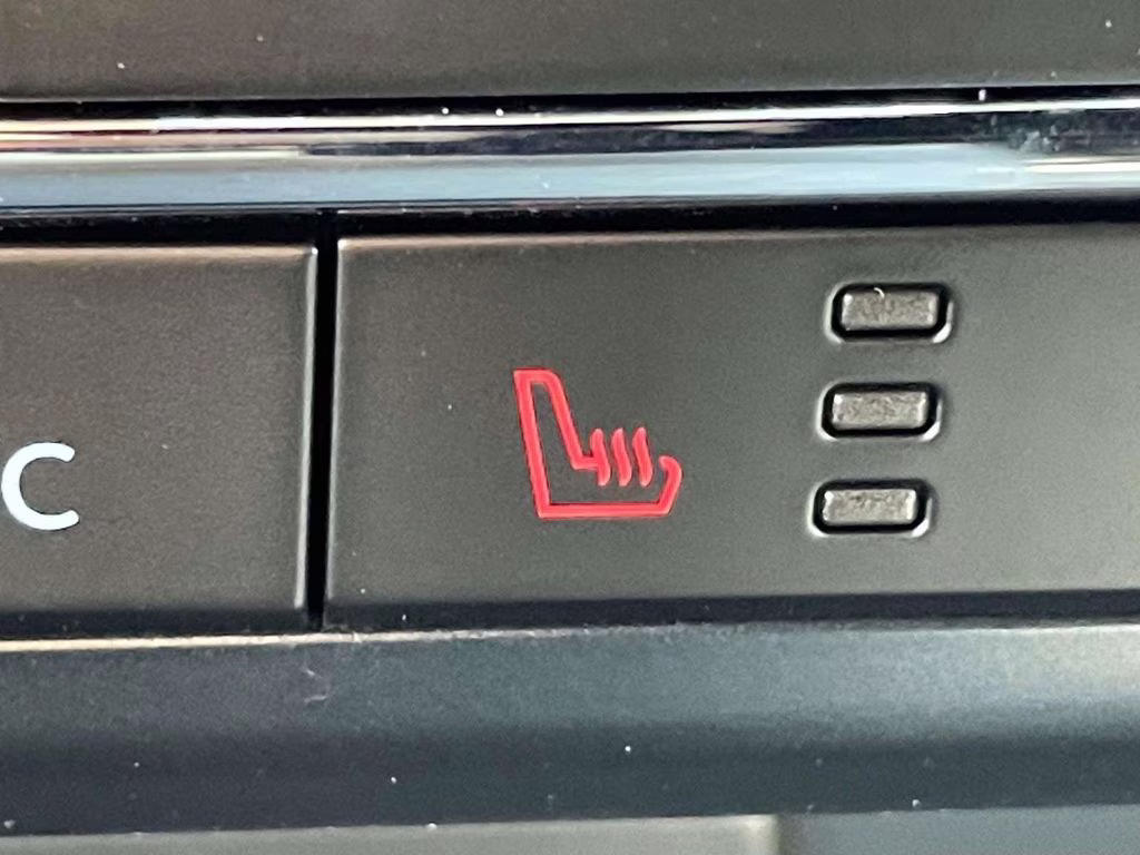 2026 Oxford White Ford F-150 XLT 4X4 Truck