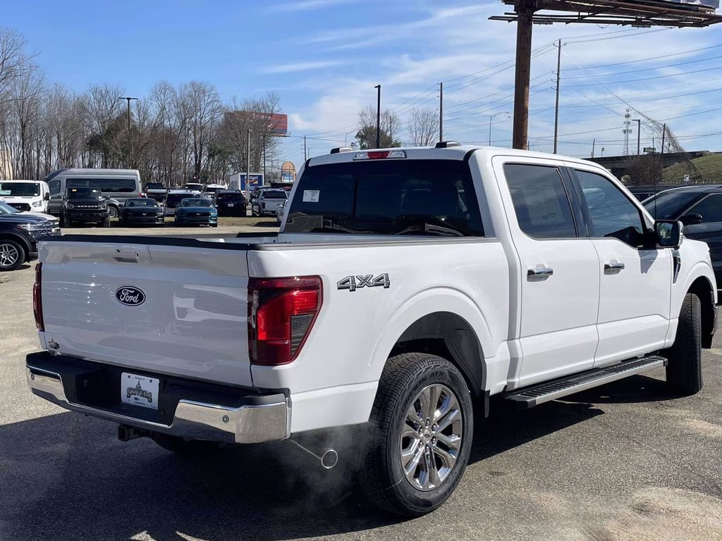 2026 Oxford White Ford F-150 XLT 4X4 Truck