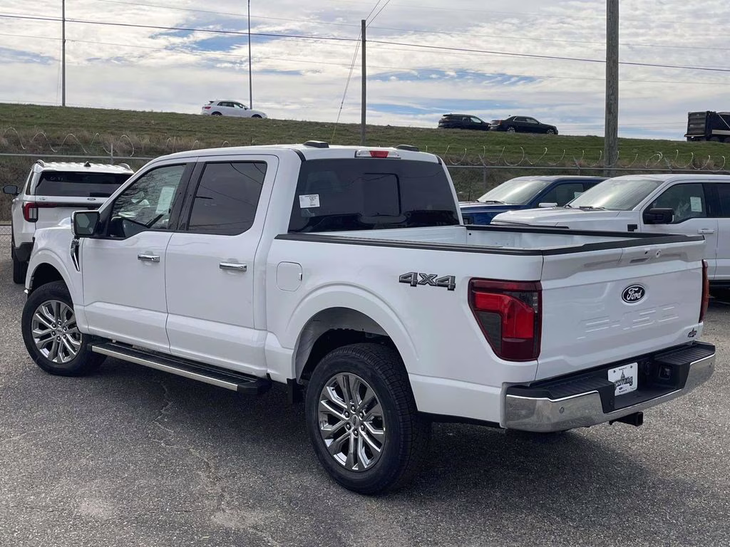 2026 Oxford White Ford F-150 XLT 4X4 Truck