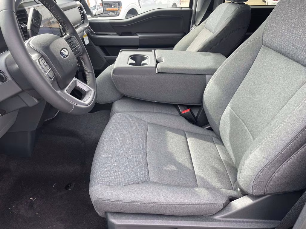 2026 Oxford White Ford F-150 XLT 4X4 Truck