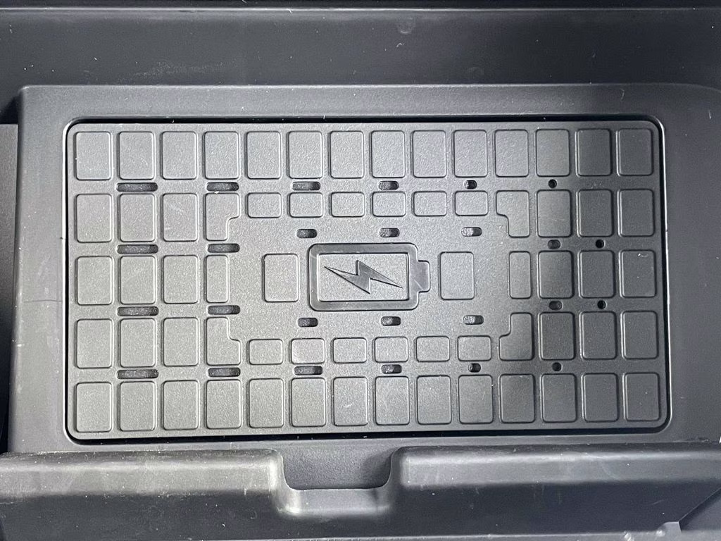 2025 Iconic Silver Metallic Ford F-150 XLT 4X4 Truck