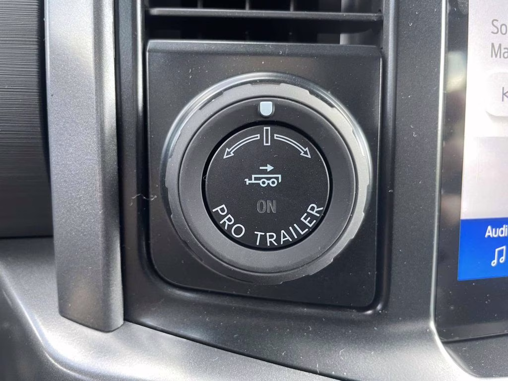 2025 Iconic Silver Metallic Ford F-150 XLT 4X4 Truck