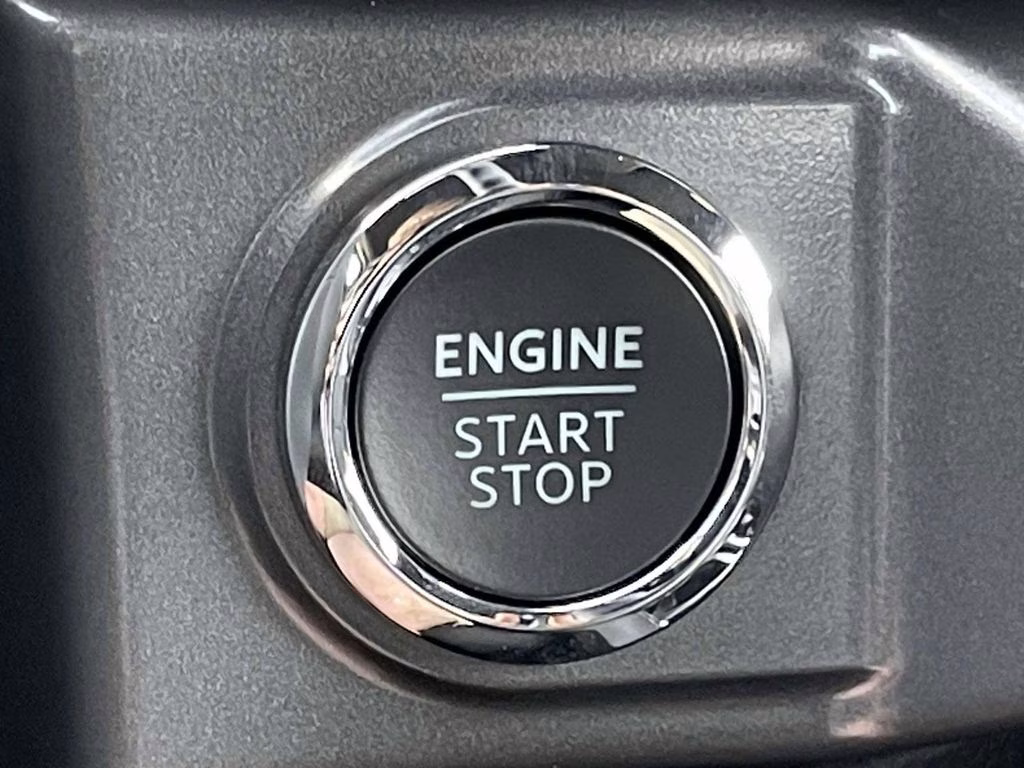 2025 Iconic Silver Metallic Ford F-150 XLT 4X4 Truck