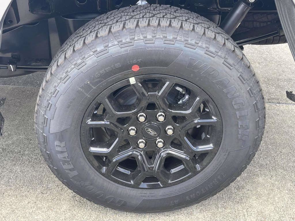 2025 Iconic Silver Metallic Ford F-150 XLT 4X4 Truck