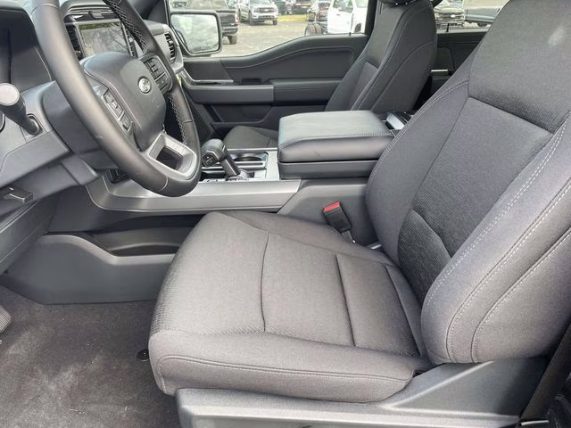 2025 Black Metallic Ford F-150 XLT 4X4 Truck