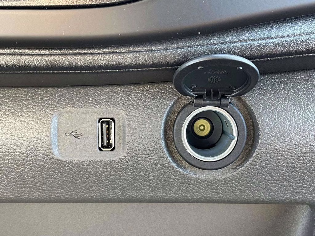 2026 Oxford White Ford Transit Cargo Van Base RWD Van