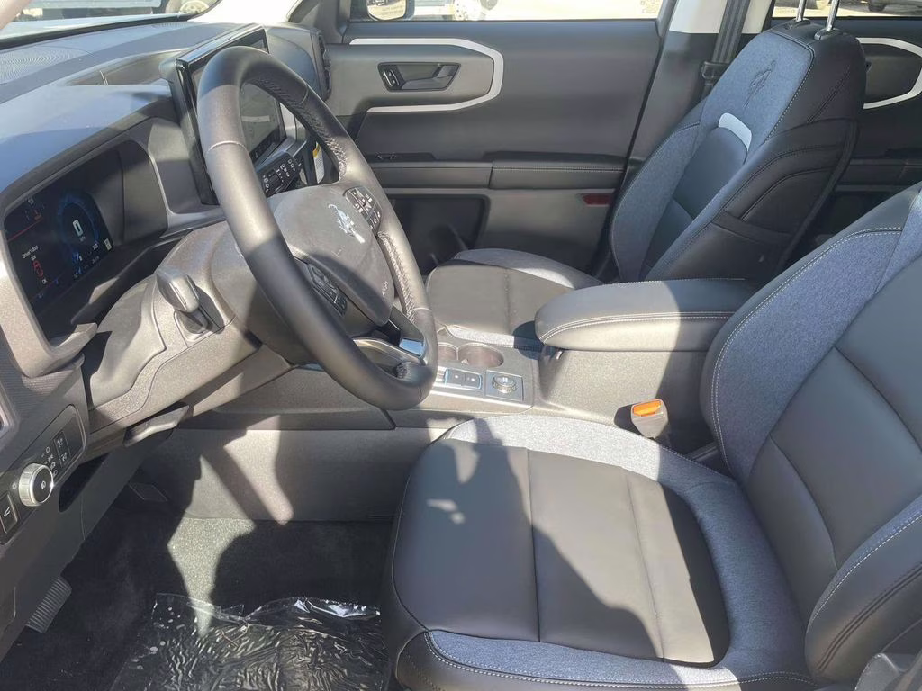 2025 Shadow Black Ford Bronco Sport Outer Banks 4X4 SUV