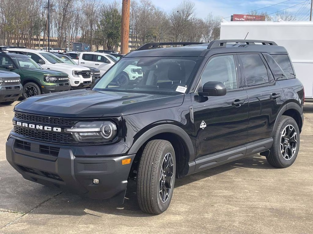 2025 Shadow Black Ford Bronco Sport Outer Banks 4X4 SUV