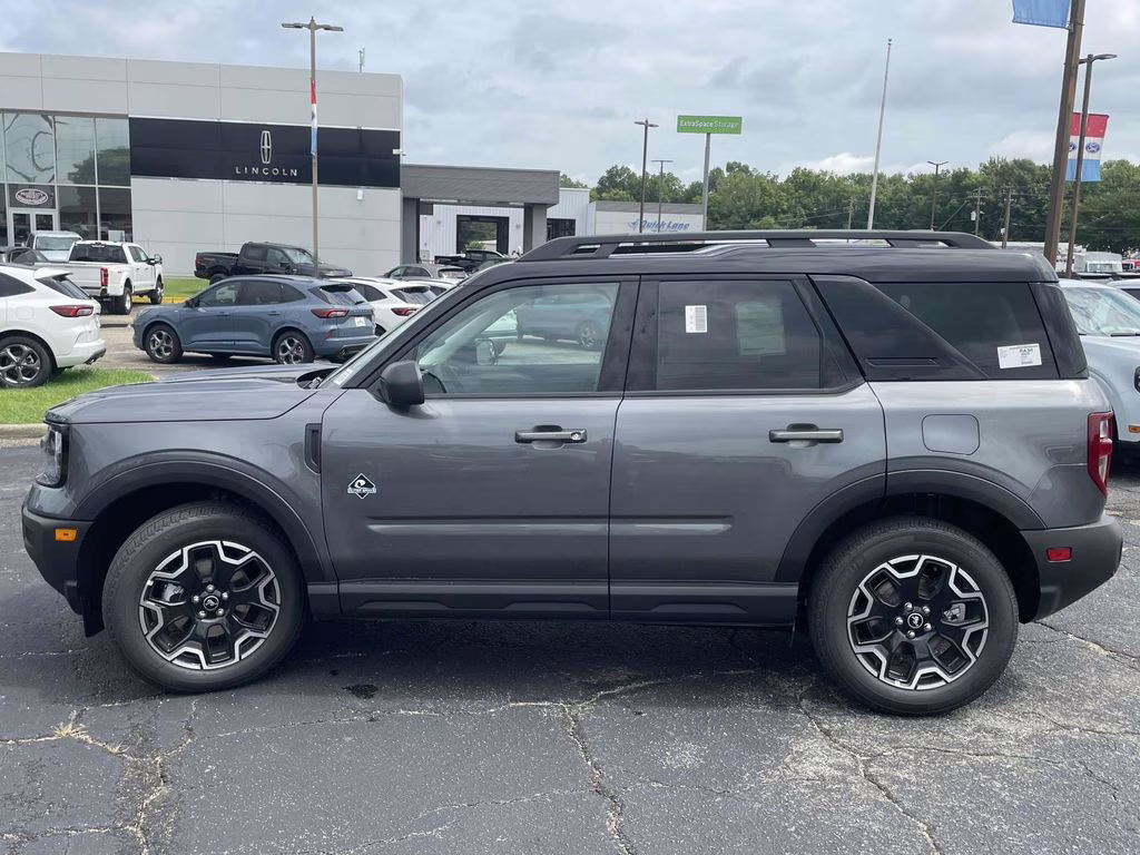 2025 Carbonized Gray Metallic Ford Bronco Sport Outer Banks 4X4 SUV