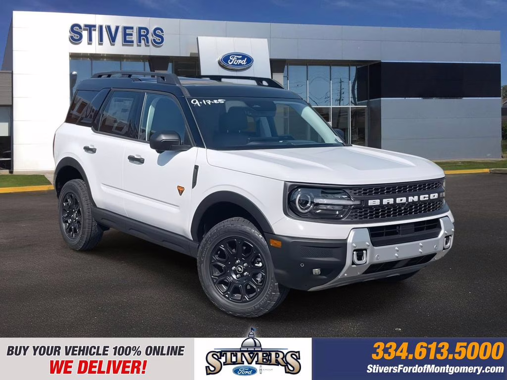 2025 Oxford White Ford Bronco Sport Badlands 4X4 SUV