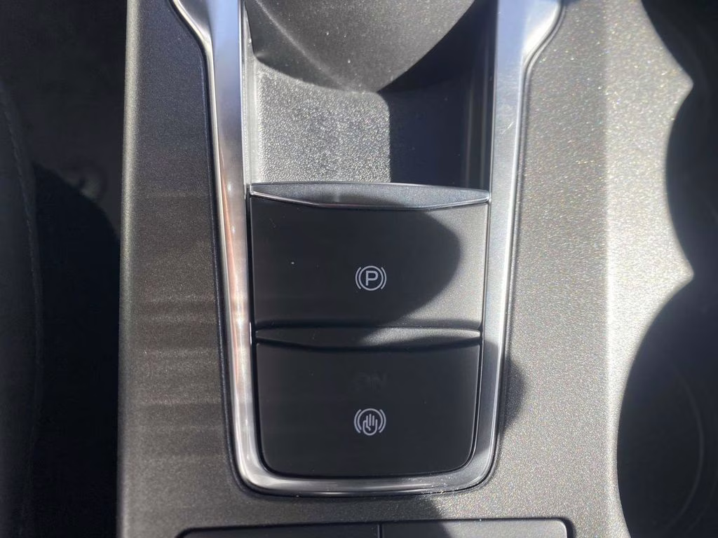 2025 Oxford White Ford Bronco Sport Badlands 4X4 SUV