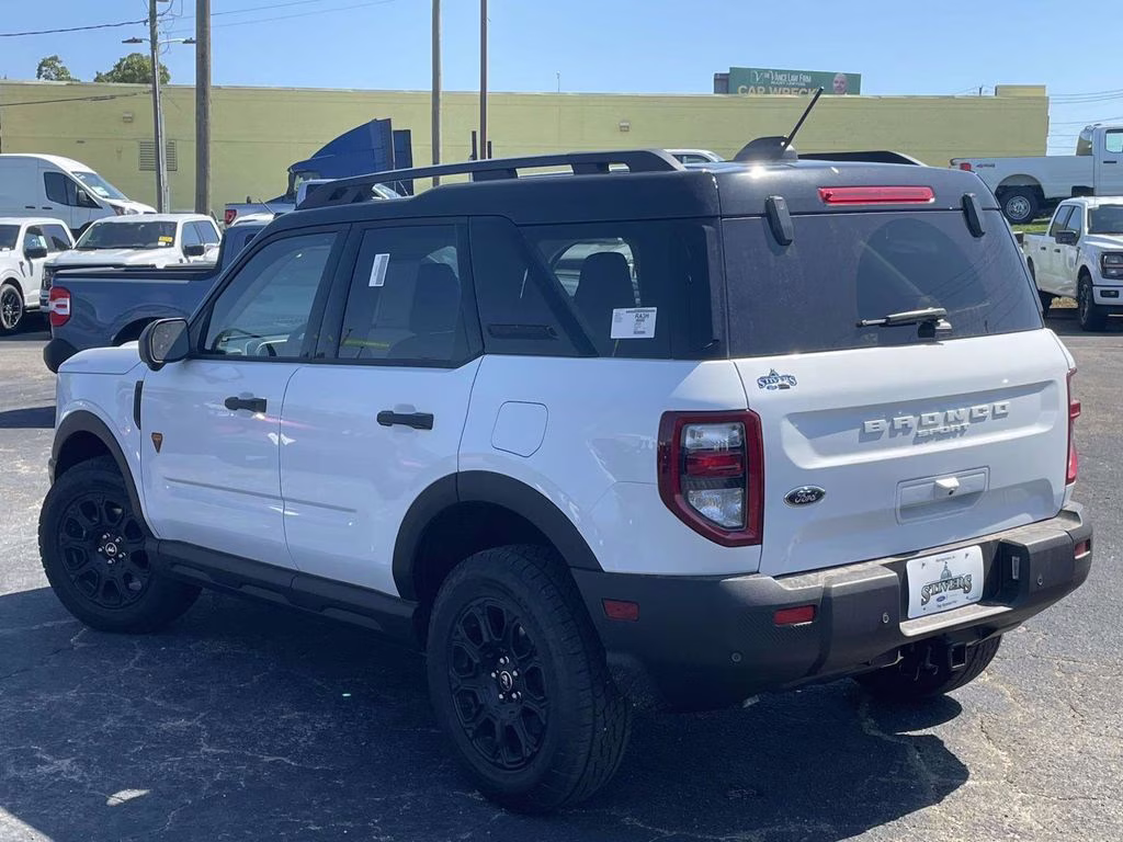 2025 Oxford White Ford Bronco Sport Badlands 4X4 SUV