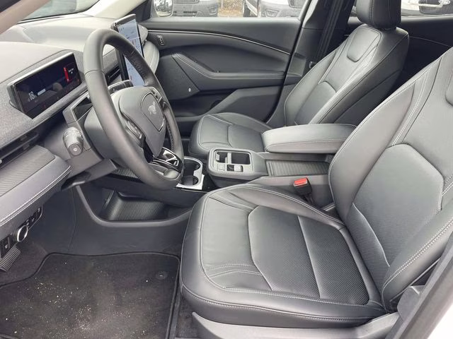 2025 White Metallic Ford Mustang Mach-E Premium RWD SUV