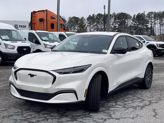 2025 White Metallic Ford Mustang Mach-E Premium RWD SUV