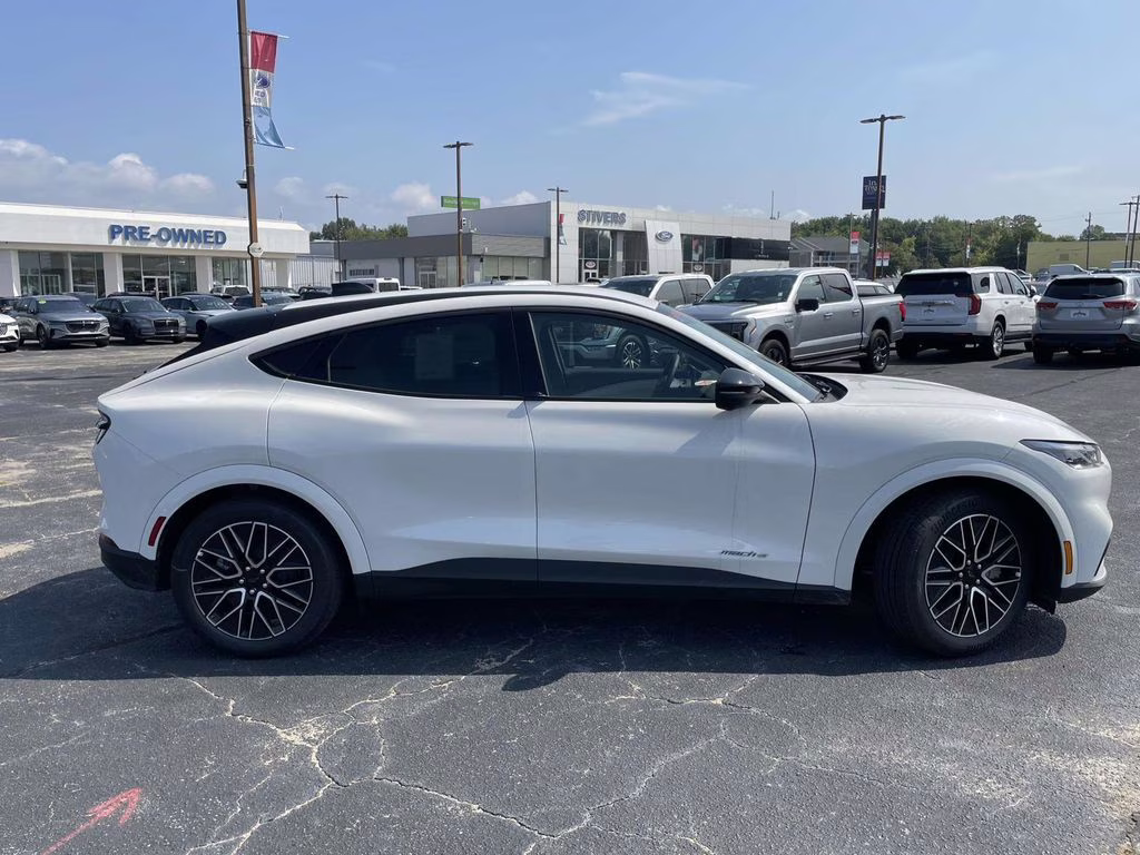 2025 Star White Metallic Tri-Coat Ford Mustang Mach-E Premium RWD SUV