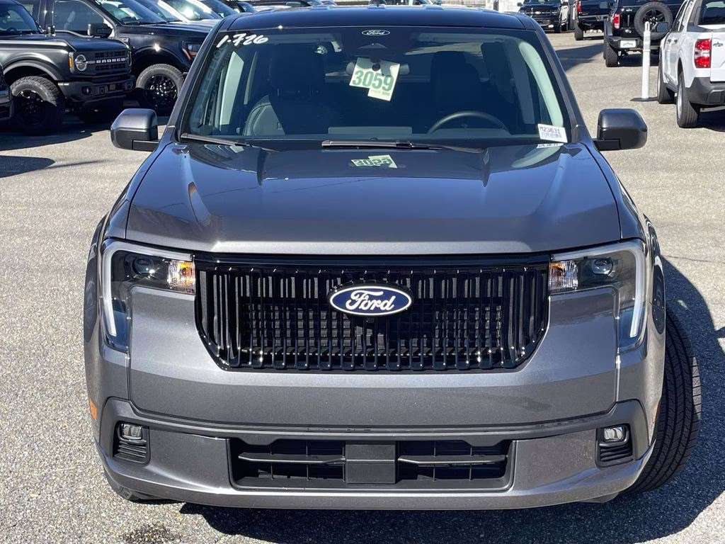 2026 Carbonized Gray Metallic Ford Maverick Lobo Standard AWD Truck