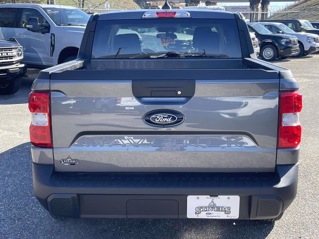 2026 Carbonized Gray Metallic Ford Maverick XL FWD Truck