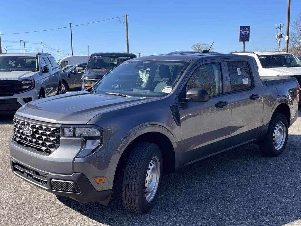 2026 Carbonized Gray Metallic Ford Maverick XL FWD Truck