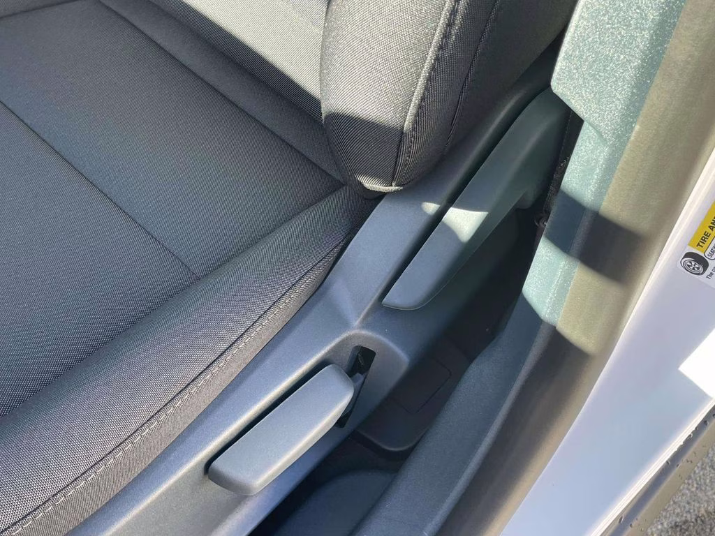 2026 Space White Metallic Ford Maverick XL FWD Truck