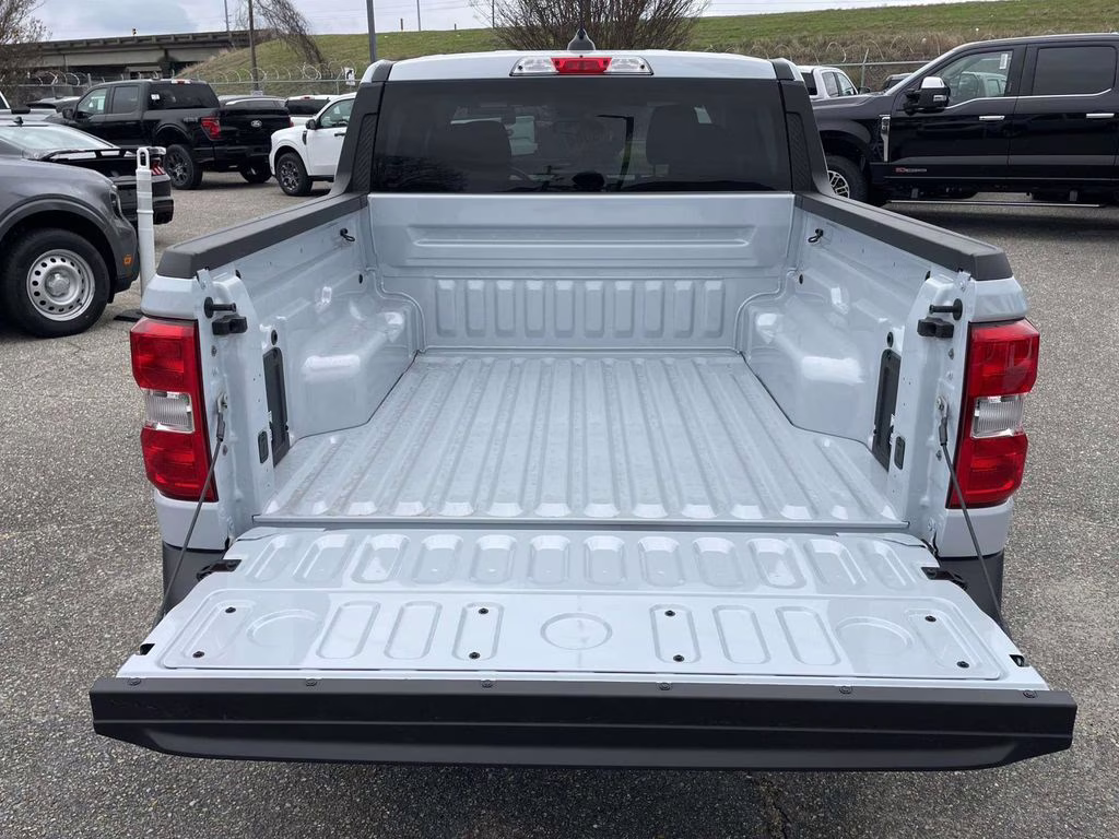 2026 Space White Metallic Ford Maverick XL AWD Truck