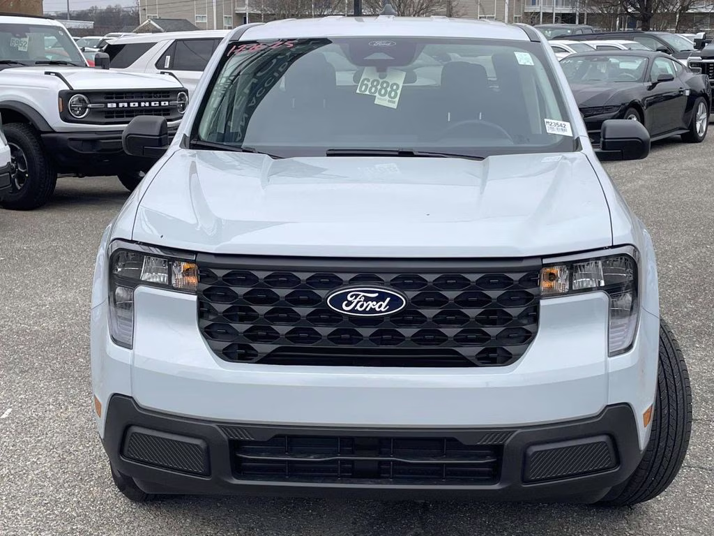 2026 Space White Metallic Ford Maverick XL AWD Truck