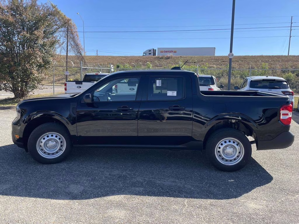 2025 Shadow Black Ford Maverick XL AWD Truck
