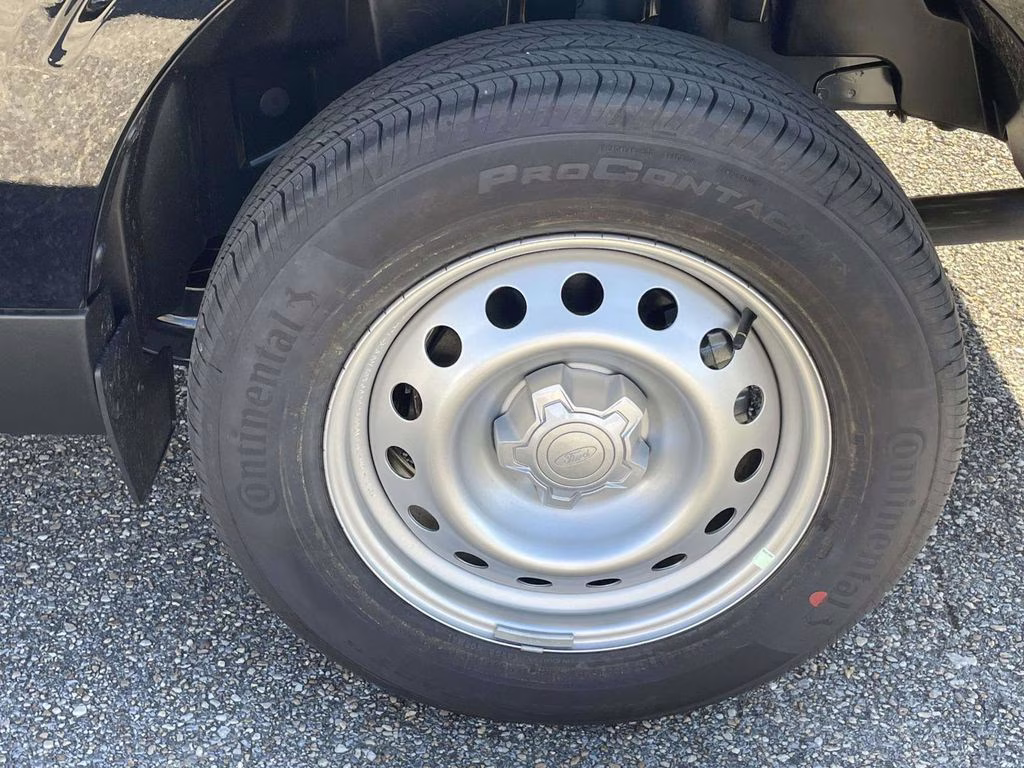 2025 Shadow Black Ford Maverick XL AWD Truck