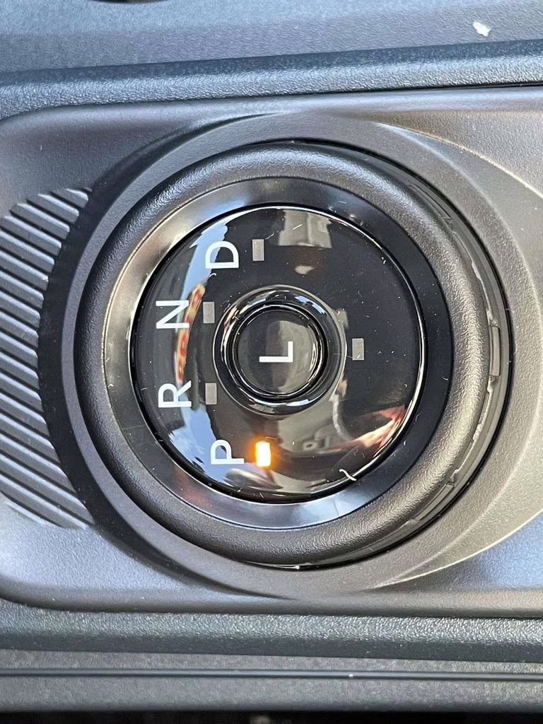 2026 Space White Metallic Ford Maverick XL AWD Truck