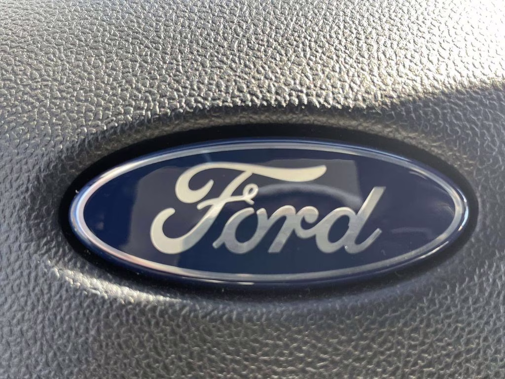 2026 Space White Metallic Ford Maverick XL AWD Truck