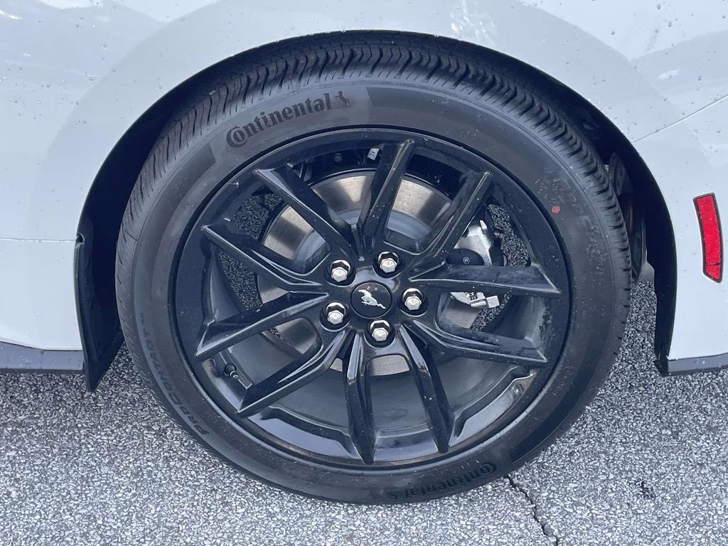 2026 Oxford White Ford Mustang EcoBoost RWD Coupe