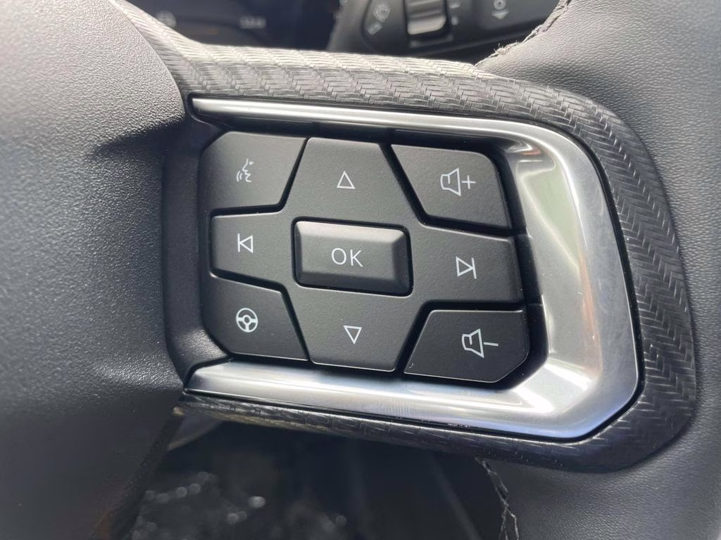 2025 Molten Magenta Metallic Tri-Coat Ford Mustang EcoBoost RWD Coupe