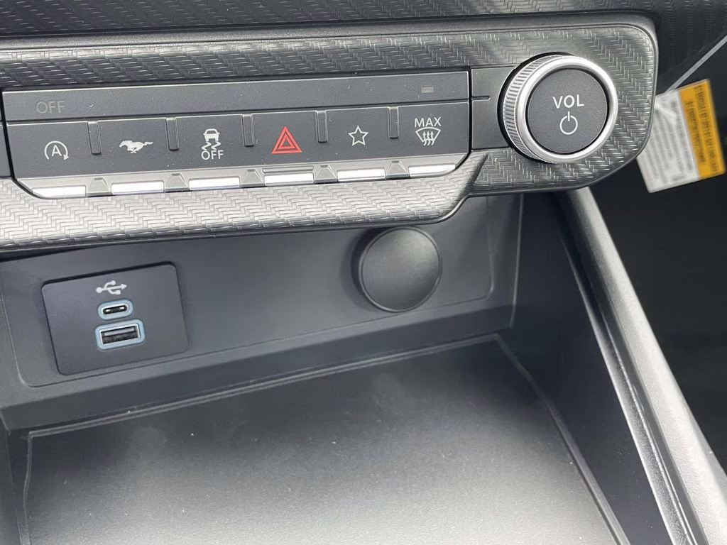 2025 Molten Magenta Metallic Tri-Coat Ford Mustang EcoBoost RWD Coupe