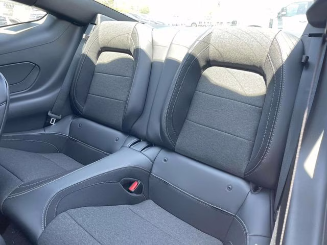 2025 Oxford White Ford Mustang EcoBoost RWD Coupe