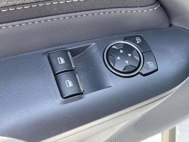 2025 Oxford White Ford Mustang EcoBoost RWD Coupe