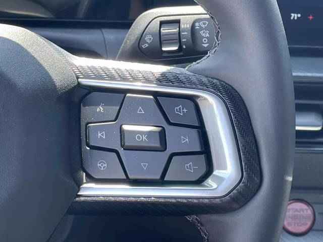 2025 Oxford White Ford Mustang EcoBoost RWD Coupe