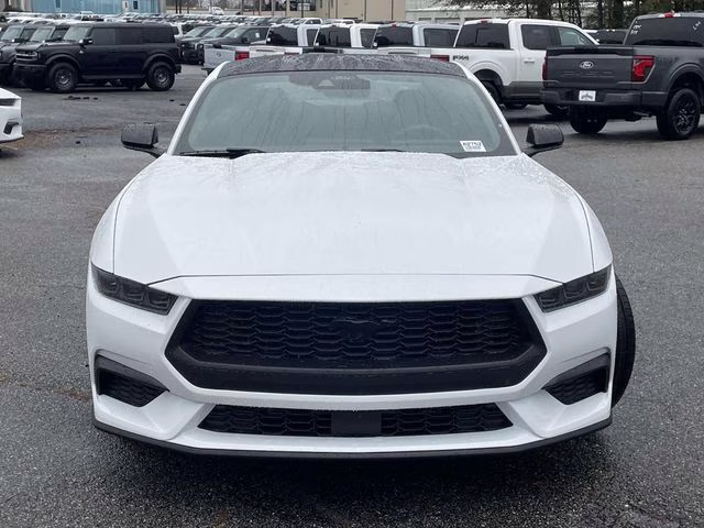 2026 Oxford White Ford Mustang EcoBoost RWD Coupe