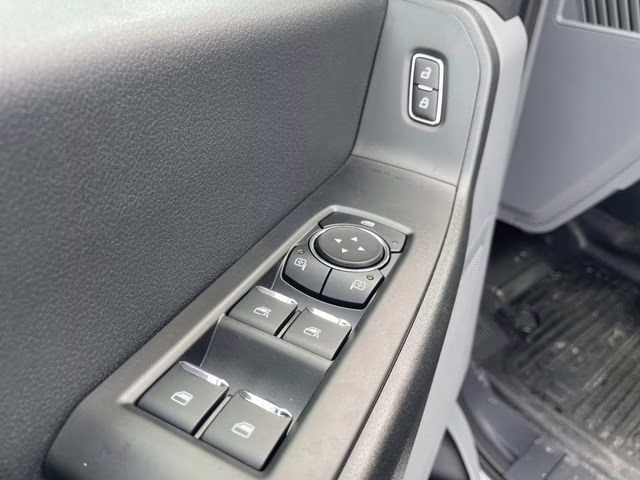 2025 Oxford White Ford Super Duty F-250 SRW XL 4X4 Truck