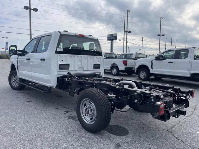 2025 Oxford White Ford Super Duty F-250 SRW XL 4X4 Truck