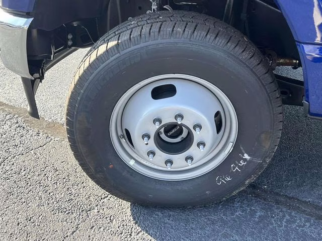 2026 Blue Metallic Ford Super Duty F-350 DRW XL 4X4 Chassis