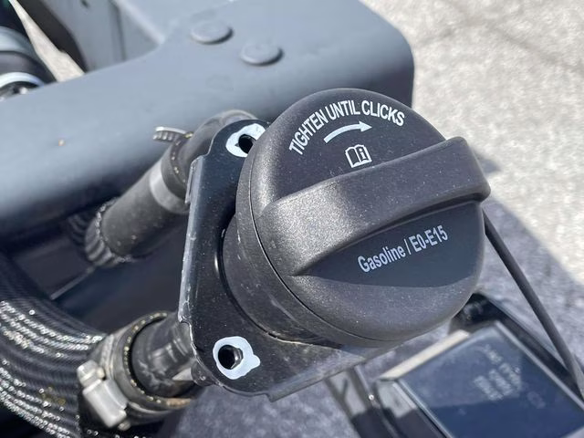 2026 Oxford White Ford Super Duty F-350 SRW XL RWD Chassis