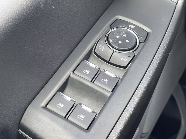 2026 Oxford White Ford Super Duty F-350 SRW XL 4X4 Chassis