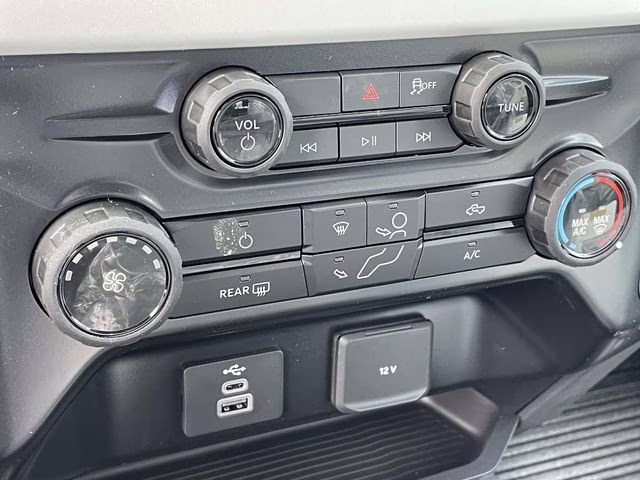 2026 Oxford White Ford Super Duty F-350 SRW XL 4X4 Chassis